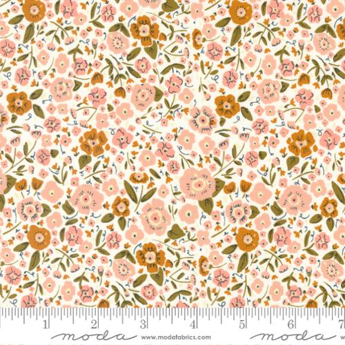 Quaint Cottage Florals in Cloud