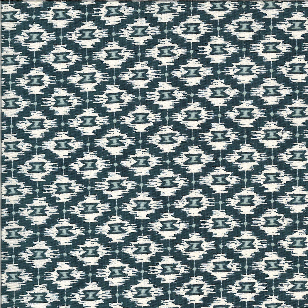 Blanket in Marionberry Pie - Weave & Woven