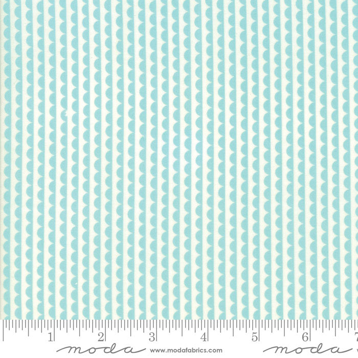 Scallop Edge in Aqua - Weave & Woven