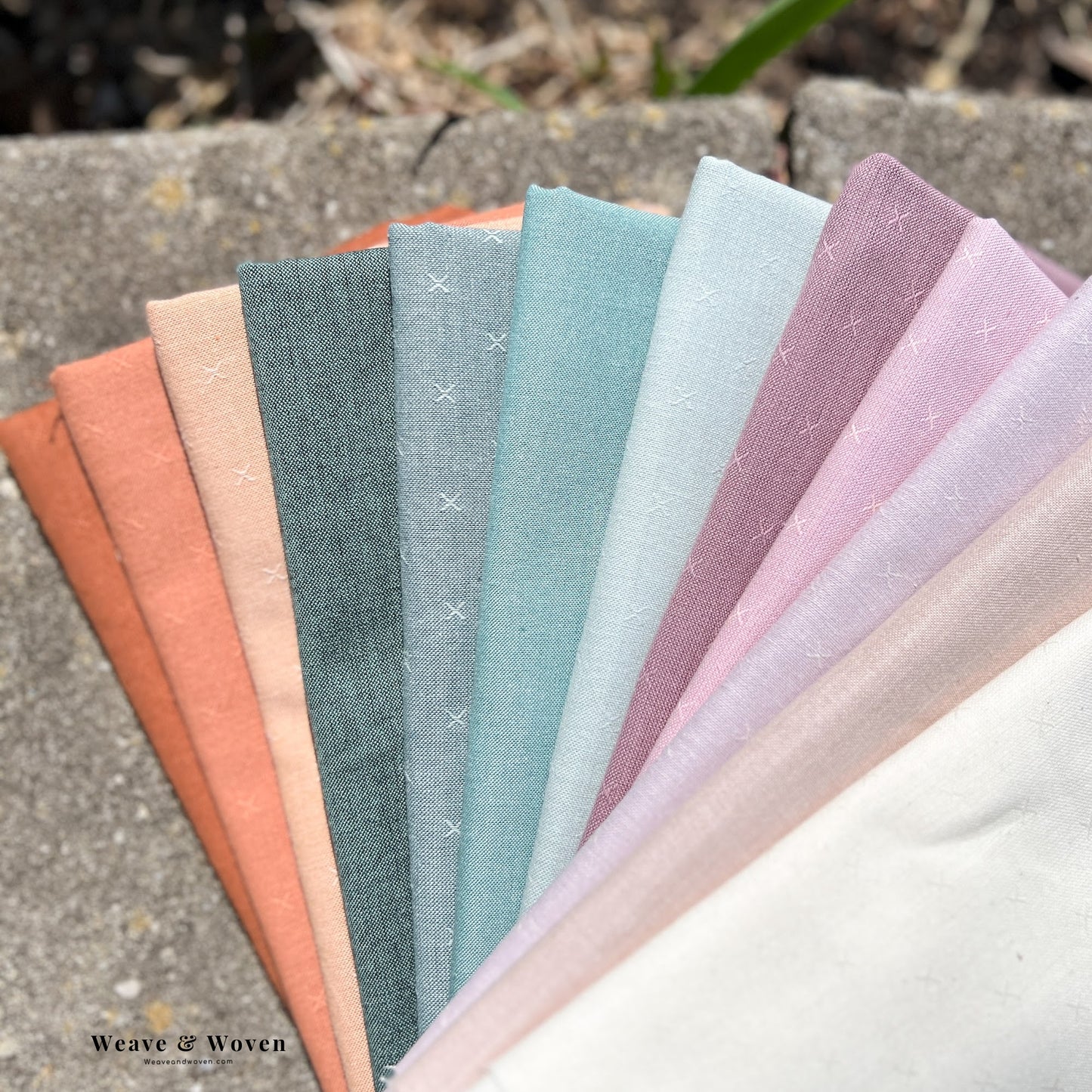 Magnolia Tree | Fat Quarter Bundle