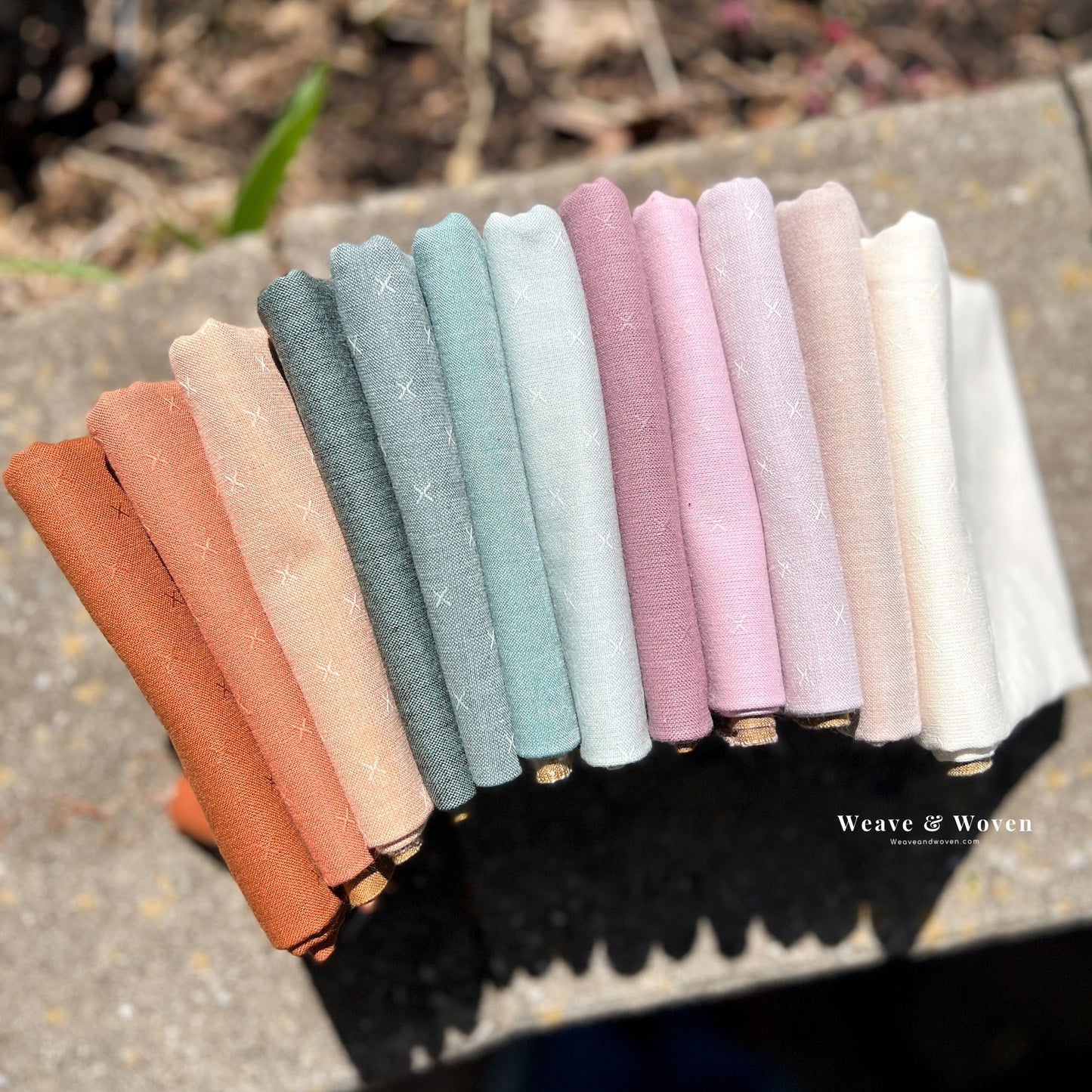 Magnolia Tree | Fat Quarter Bundle